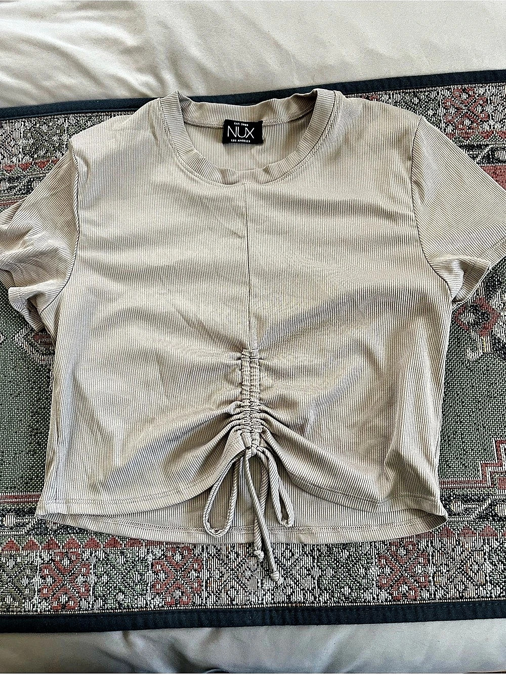NUX Ruched Short Sleeve Cropping Top in Beige Large Like New